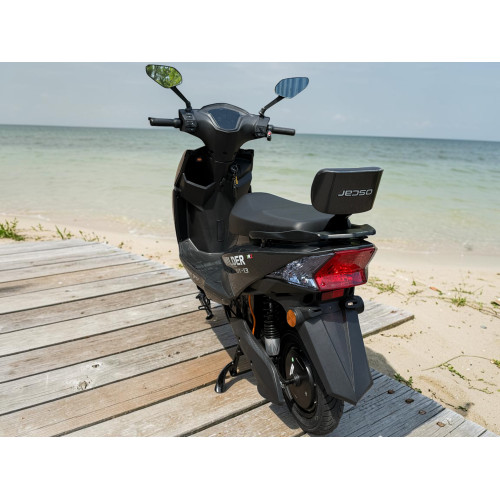 Електроскутер Oscar Wilder GT-13 1500Вт, 72V/25Ah Графен