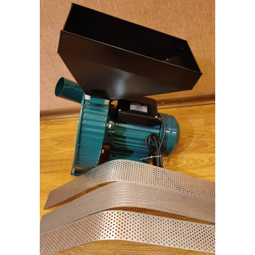 Кормоподрібнювач HandWerk KP3500